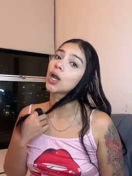 Mia fire666 online show from December 5, 2025, 2:32 am