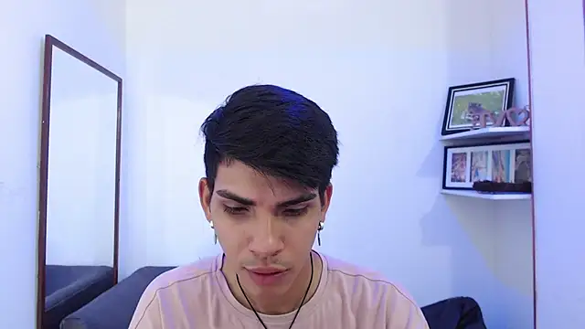 David 925  online show from November 8, 2025, 3:54 am