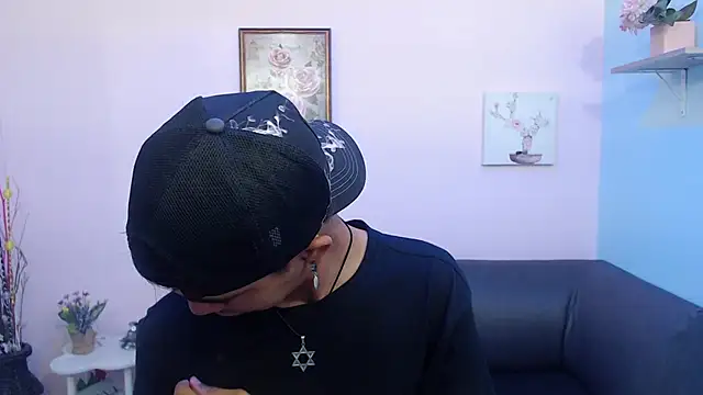 David 925  online show from November 2, 2025, 2:11 pm