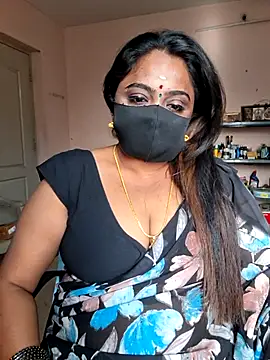 queendivya online show from July 14, 2026, 11:38 am