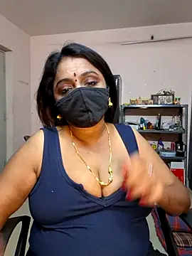 queendivya online show from June 24, 2026, 1:53 pm