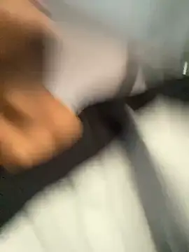 Snapshot of Zayinc chatting on November 6, 2025, 7:40 pm Zayinc online show from November 6, 2025, 7:40 pm