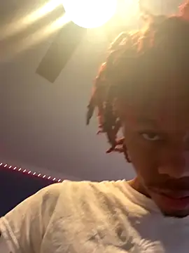 Snapshot of Zayinc chatting on September 18, 2025, 7:39 pm Zayinc online show from September 18, 2025, 7:39 pm