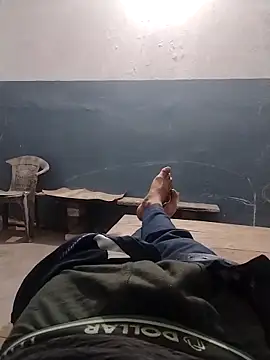 VickyMonster5 online show from November 20, 2025, 11:03 pm