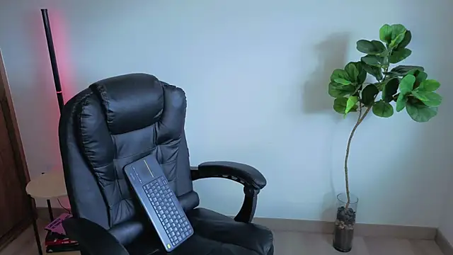 amyross s1 online show from October 15, 2025, 4:48 pm