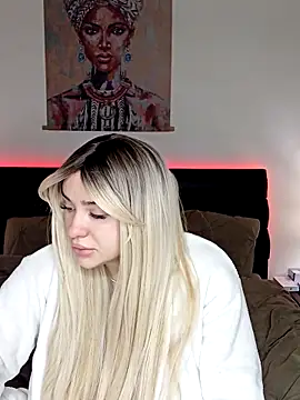 mariabloom9 online show from December 22, 2025, 5:40 am