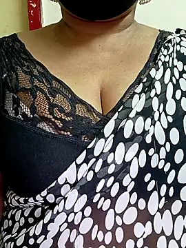 Maithili18 online show from October 9, 2025, 8:09 pm