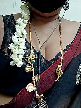 Maithili18 online show from October 4, 2025, 11:06 pm