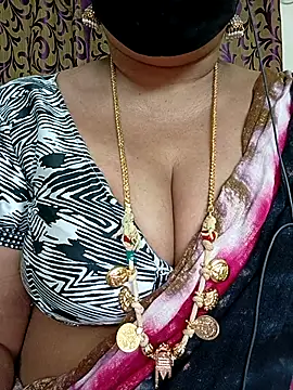 Maithili18 online show from October 12, 2025, 11:39 pm