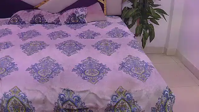 Snapshot of Lovelyy-couple chatting on February 22, 2026, 4:41 pm Lovelyy-couple online show from February 22, 2026, 4:41 pm