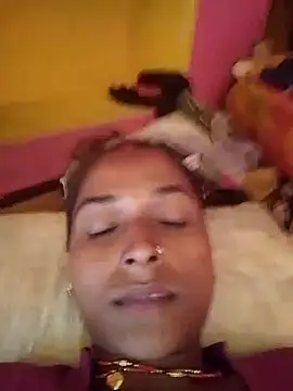 Hot reshmaji online show from October 21, 2025, 8:47 am