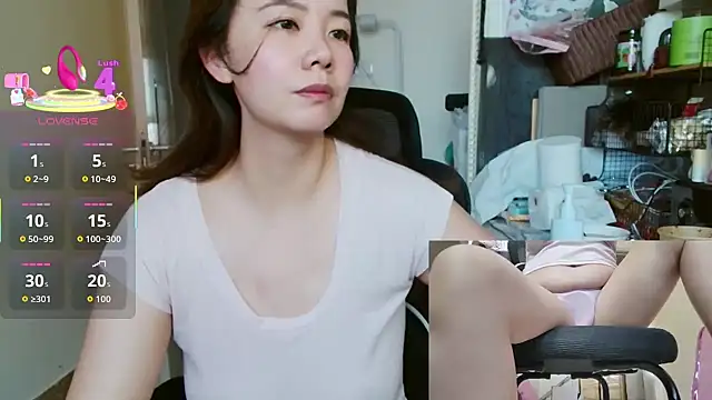 sallycui online show from July 27, 2026, 10:50 pm