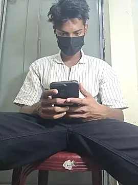 crish09 online show from July 6, 2026, 9:38 am