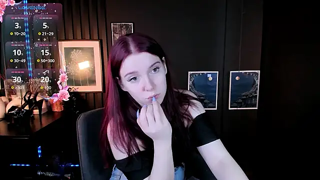 Layla Glam online show from March 3, 2026, 12:56 pm