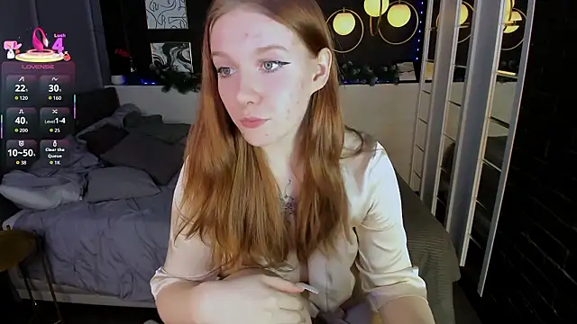 Snapshot of Layla_Glam chatting on January 18, 2026, 1:47 pm Layla Glam online show from January 18, 2026, 1:47 pm