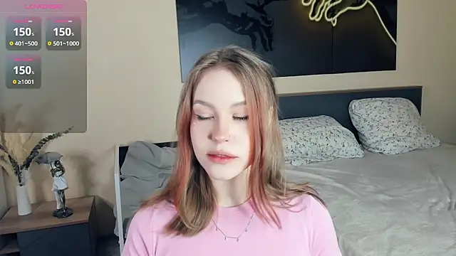 Snapshot of MaliaBourraine chatting on February 14, 2026, 7:08 am MaliaBourraine online show from February 14, 2026, 7:08 am