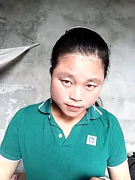 clara-cute online show from October 7, 2025, 4:46 am