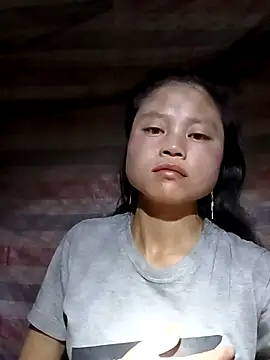 clara-cute online show from October 10, 2025, 1:45 pm