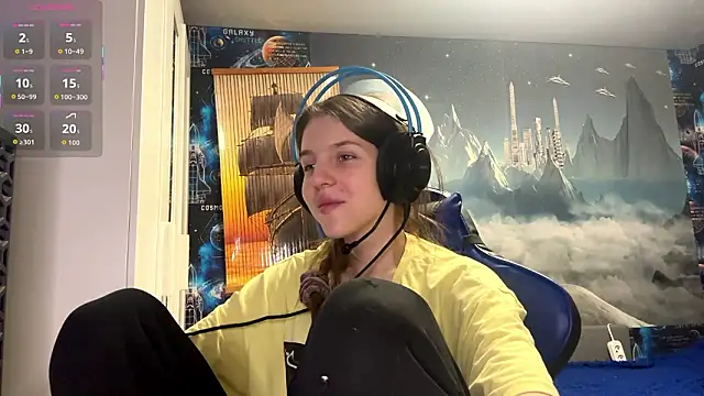 Snapshot of Elira_Breeze chatting on March 12, 2026, 1:15 pm Elira Breeze online show from March 12, 2026, 1:15 pm