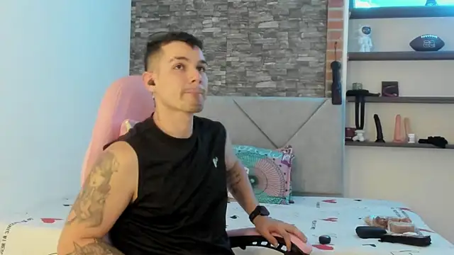 BooyHott  online show from January 15, 2026, 7:17 pm