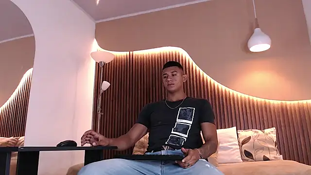 Snapshot of Aiden_steel chatting on November 12, 2025, 1:26 pm Aiden steel online show from November 12, 2025, 1:26 pm