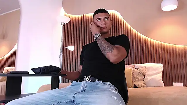 Snapshot of Aiden_steel chatting on October 11, 2025, 1:12 pm Aiden steel online show from October 11, 2025, 1:12 pm