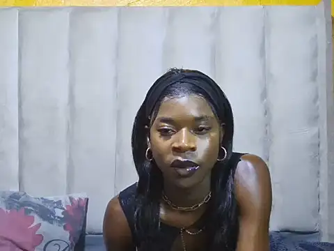 SexyBear012 online show from November 25, 2025, 8:42 pm