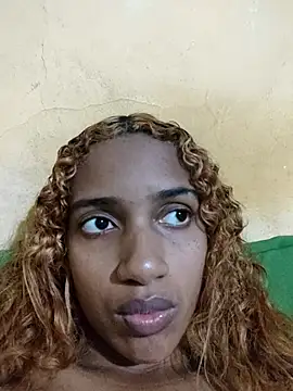 Barbiefox24 online show from May 16, 2026, 1:26 am