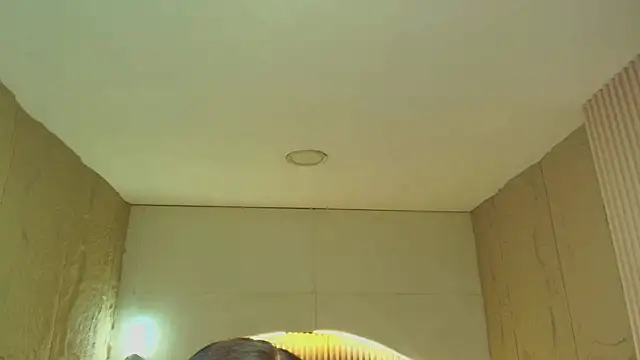 dany r  online show from December 16, 2025, 1:04 pm