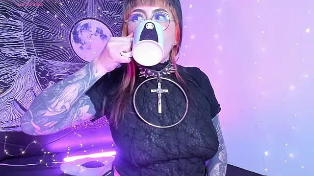 Hallucigenia  online show from September 26, 2025, 2:13 pm