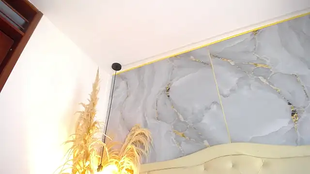 Samy moore14 online show from December 5, 2025, 2:15 pm