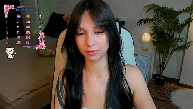 StarlitFairy online show from October 8, 2025, 5:42 am