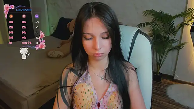 StarlitFairy online show from October 8, 2025, 5:46 pm