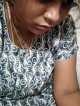 Snapshot of sweetqueen143 chatting on September 27, 2025, 3:51 pm sweetqueen143 online show from September 27, 2025, 3:51 pm