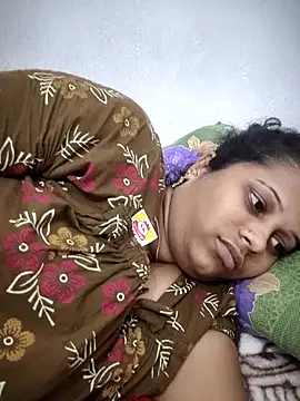 Snapshot of sweetqueen143 chatting on February 24, 2026, 6:36 am sweetqueen143 online show from February 24, 2026, 6:36 am