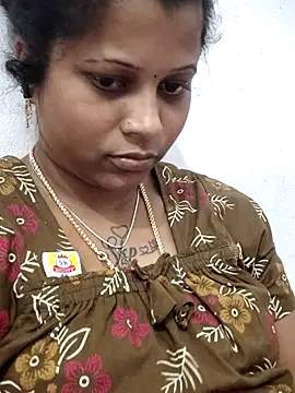 Snapshot of sweetqueen143 chatting on February 8, 2026, 11:52 am sweetqueen143 online show from February 8, 2026, 11:52 am