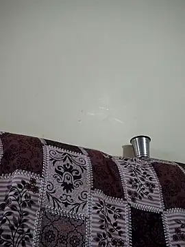 Snapshot of sweetqueen143 chatting on December 5, 2025, 3:16 am sweetqueen143 online show from December 5, 2025, 3:16 am