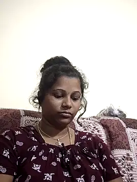 Snapshot of sweetqueen143 chatting on December 5, 2025, 3:54 pm sweetqueen143 online show from December 5, 2025, 3:54 pm