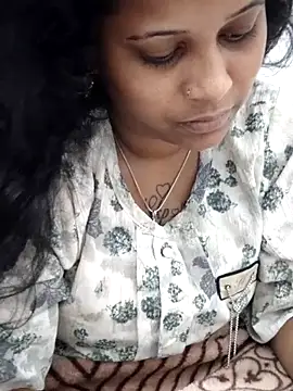 Snapshot of sweetqueen143 chatting on February 22, 2026, 4:37 am sweetqueen143 online show from February 22, 2026, 4:37 am