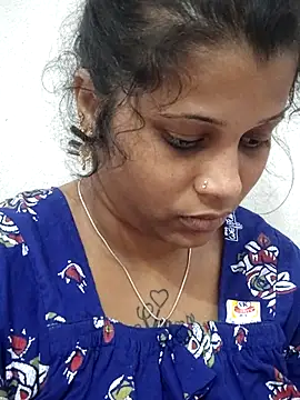 Snapshot of sweetqueen143 chatting on February 13, 2026, 6:13 am sweetqueen143 online show from February 13, 2026, 6:13 am