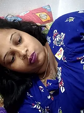 Snapshot of sweetqueen143 chatting on February 9, 2026, 6:06 pm sweetqueen143 online show from February 9, 2026, 6:06 pm