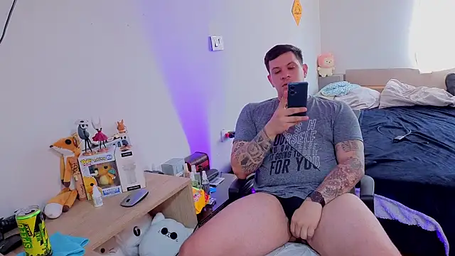 ryden 01 online show from October 22, 2025, 4:28 pm