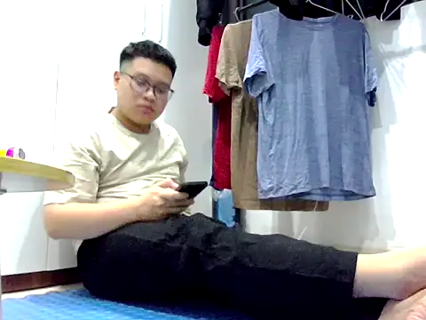 loveninja online show from March 3, 2026, 12:45 pm