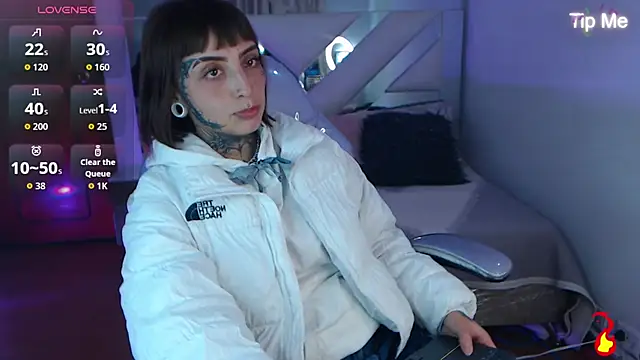 Gyal 8  online show from October 20, 2025, 3:08 am