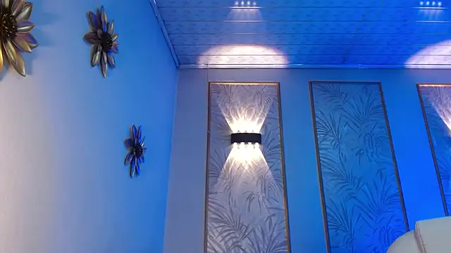 LunaaGrey  online show from October 20, 2025, 3:41 am