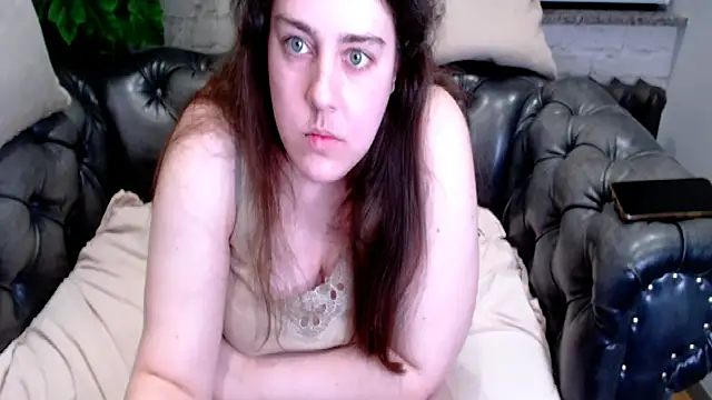 Hellen Miller   online show from April 4, 2026, 9:21 pm