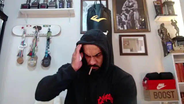 henryhadesflirt online show from April 8, 2026, 10:06 am