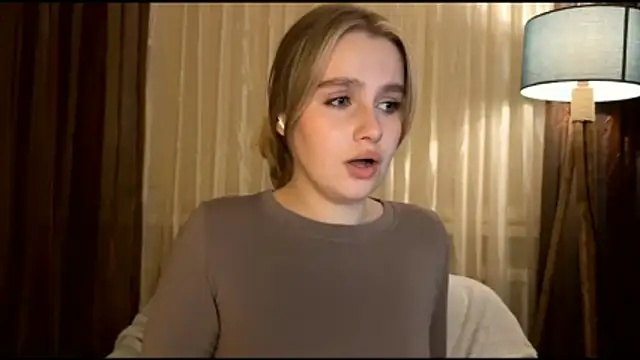 Sibriina Liliya online show from April 4, 2026, 8:37 pm