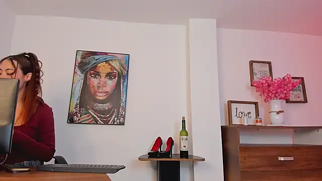 Snapshot of Aliccecullen chatting on February 26, 2026, 1:11 pm Aliccecullen online show from February 26, 2026, 1:11 pm