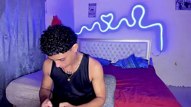 Snapshot of Glader31 chatting on September 24, 2025, 9:10 pm Glader31 online show from September 24, 2025, 9:10 pm